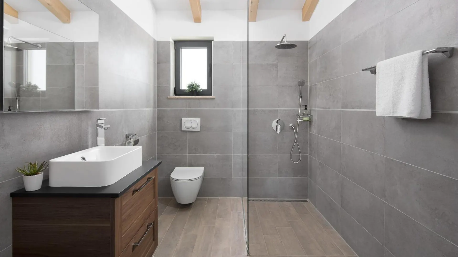 Villa Korat For 8 People In Central Istria With Sauna & Children Playground Divsici 0*,
